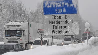 Tirol Autobahn Schnee