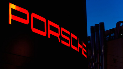 Porsche Schriftzug