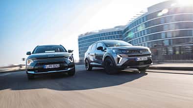 Kia Miro Hybrid und Renault Symbioz
