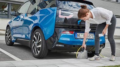 Rheinmetall Ladebordstein Elektroauto laden Bordsteinkante