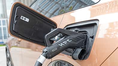 Opel Grandland Electric, Laden