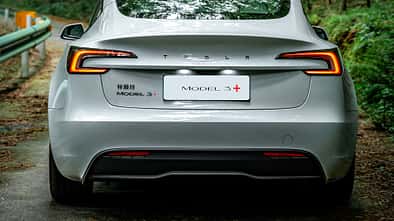 Tesla Model 3+ Plus China Fotomontage