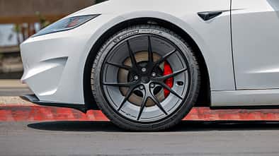 Unzerstörbare Felge von Unplugged Performance.