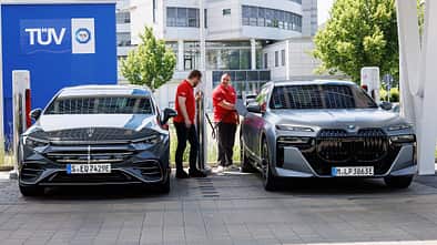 BMW i7, Mercedes EQS