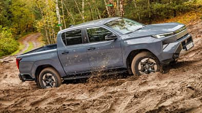 11/2025 Toyota Hilux Premiere