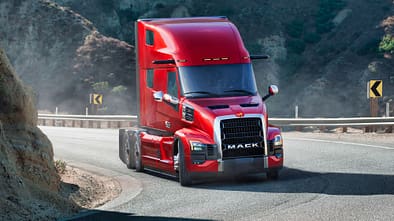 11/2025 Mack Pioneer USA Truck