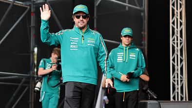 Fernando Alonso & Lance Stroll - Aston Martin - Fan-Bühne - Formel 1 - 2025