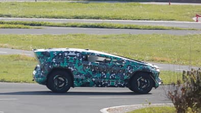 Erlkönig Ceer Motors SUV