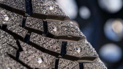 Nokian Hakkapeliitta 01 mit selbstausfahrenden Spikes