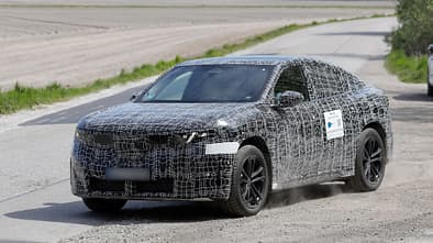 Erlkönig BMW iX4