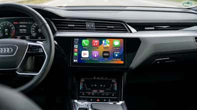 Apple Carplay IOS27 mit Videofunktion (KI-generiert)