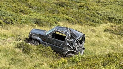 Suzuki Jimny Unfall Absturz Alm