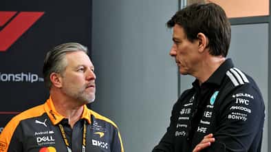 Formel 1 - Zak Brown - Toto Wolff - Bahrain Tests 2026