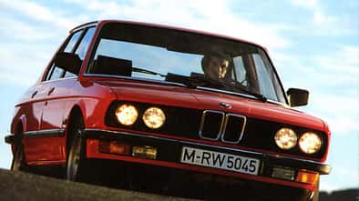 BMW M5 E28