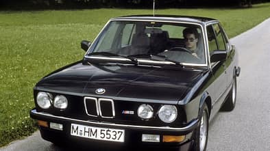 BMW M5 E28