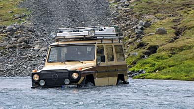 Reise Island im Mercedes-Benz 280 GE