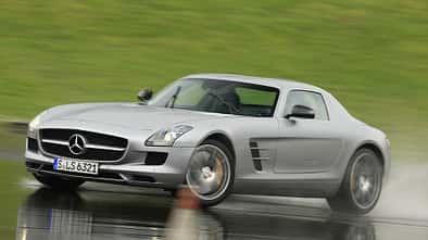 Mercedes SLS AMG