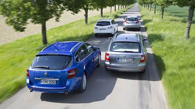 Skoda Superb, Mazda 6 Kombi, Renault Laguna Grandtour, Opel Insignia Sports Tourer