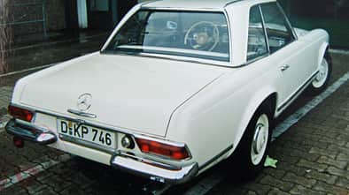 Mercedes-Benz 230 SL