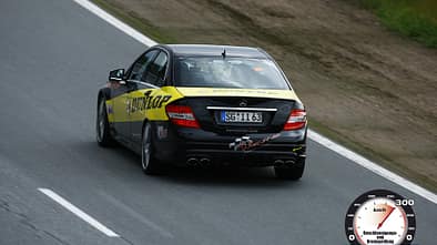 Aufmacher 0-300-0 2010, Wimmer C63 AMG