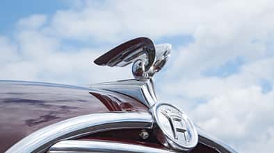 Horch 930 S Stromlinie, Kühlerfigur