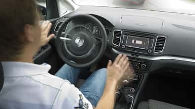 VW Sharan, Cockpit, Einpark-Assistent