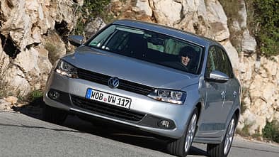 03/11 aumospo05/2011 VW Jetta
