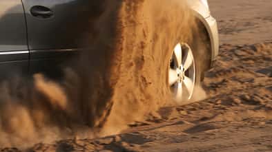 Geländewagen, Reifentest, Mercedes ML, Detail, Sandtraktion