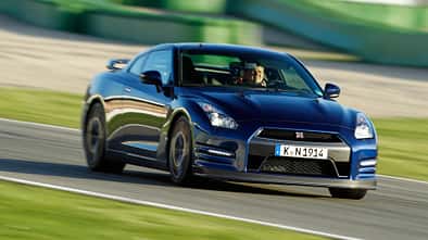 Nissan GT-R, Frontansicht