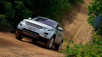 Range Rover Evoque, Frontansicht, Gelände, Abhang, aufwärts