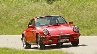 Porsche 911 Carrera