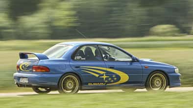Subaru Impreza GT, Seitenansicht