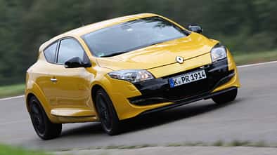 Renault Megane R.S. Trophy, Front