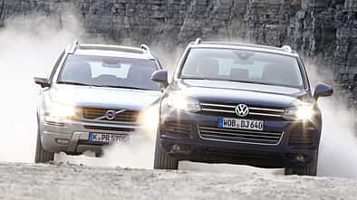Volvo XC 90 D5 AWD Summum, VW Touareg V6 TDI Blue Motion, Frontansicht