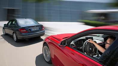 BMW 320i, Mercedes C 200, Heckansicht