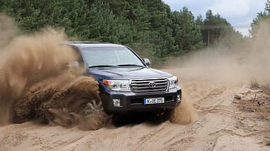 Toyota Land Cruiser V8 2012 Supertest