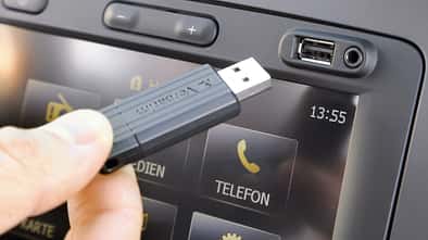 Dacia Sandero, USB, Aux-Anschluss