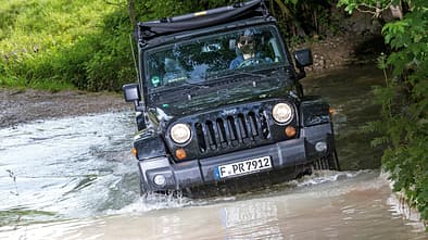 Jeep Wrangler Unlimited 3.6 V6 Sahara, Wasserdurchfahrt