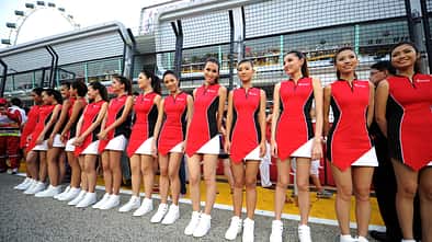 Girls - GP Singapur 2013