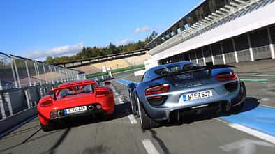 Porsche 918 Spyder, Porsche Carrera GT, Heckansicht