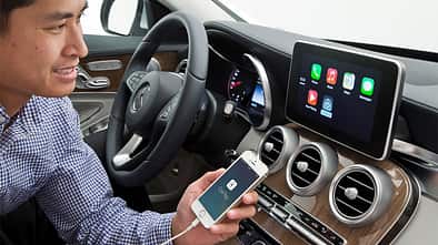 Daimler Mercedes ios Apple