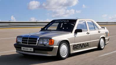 Mercedes 190 E 2.3-16, Seitenansicht