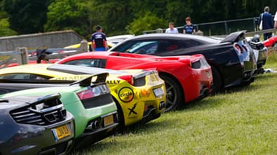 Ferrari 458 Speciale, Sportwagen, Parkplatz