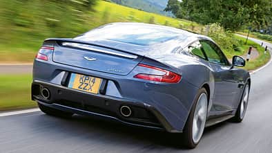 Aston Martin Vanquish, Heckansicht