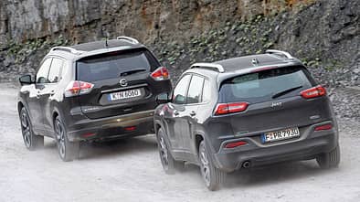 Jeep Cherokee 2.0 Multijet, Nissan X-Trail 1.6 dCi 4x4, Heckansicht