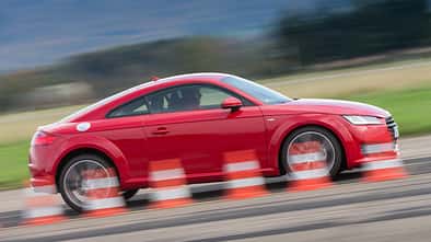 Audi TT 2.0 TFSI, Seitenansicht