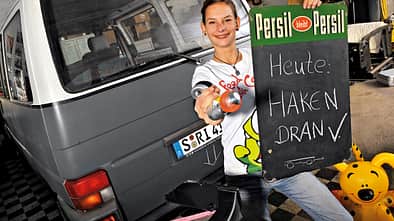Montage Anhängerkupplung, Anna Matuschek