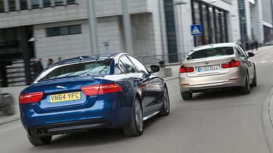 BMW 320d, Jaguar XE 20d, Heckansicht