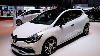 03/2015 Renault Clio R.S. 220 Trophy