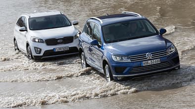 VW Touareg V6 TDI BMT SGR, Kia Sorento 2.2 CRDi, Frontansicht